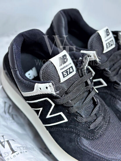 NEW BALANCE 574 NEGRA - Image 5