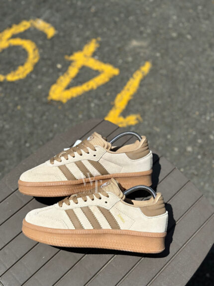 ADIDAS LINEAS CAFÉ