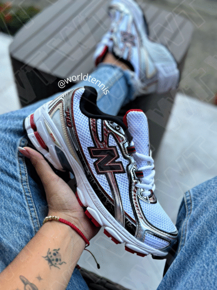 NEW BALANCE 740 NEGRO Y VINOTINTO
