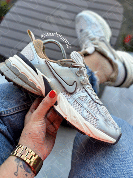 NIKE V2K