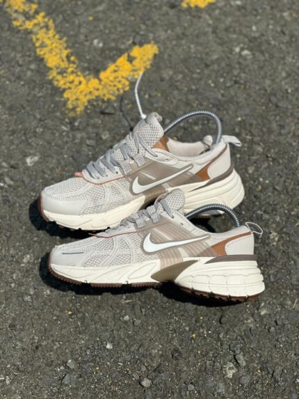 NIKE V2K MUJER