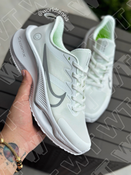 NIKE ZOOM BLANCAS