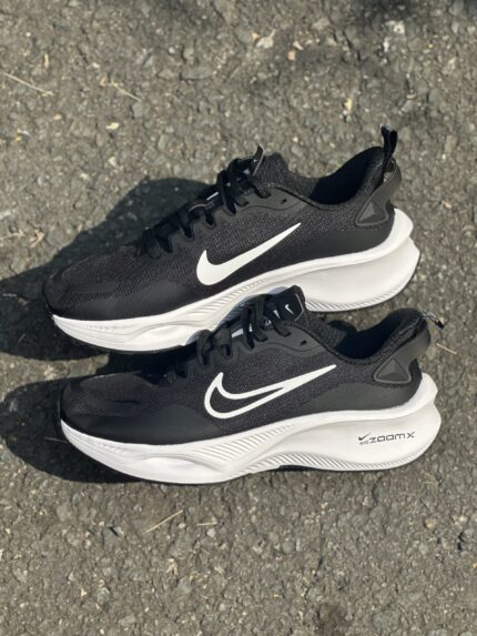 NIKE ZOOM NEGRAS