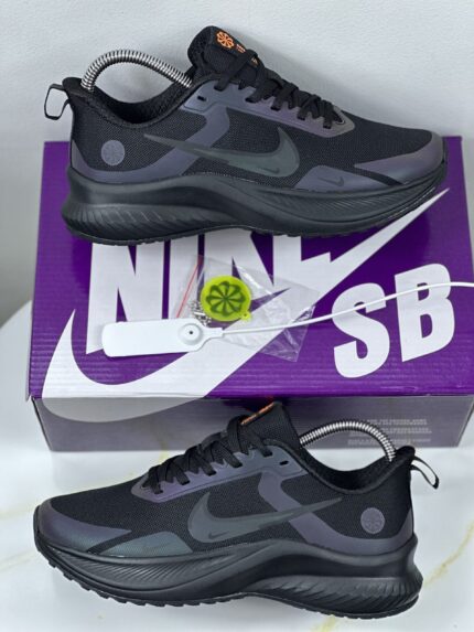 NIKE ZOOM NEGRAS