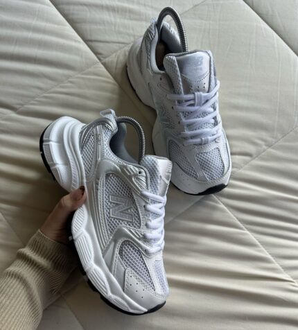 NEW BALANCE 530 PLATAFORMA BLANCO
