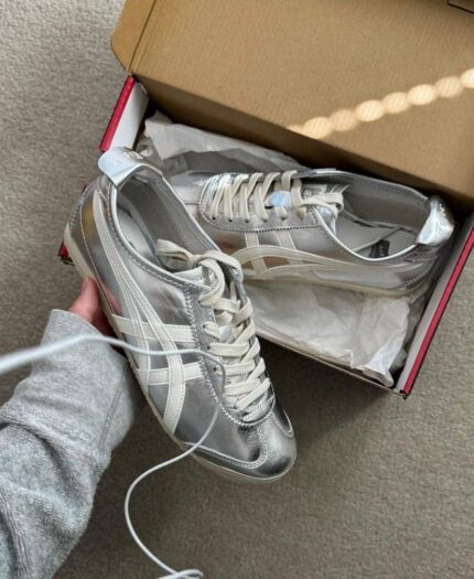 ONITSUKA TIGER PLATEADA