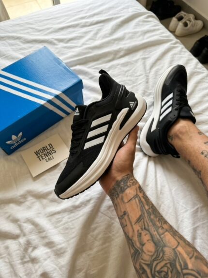 Adidas Ultraboxt negras