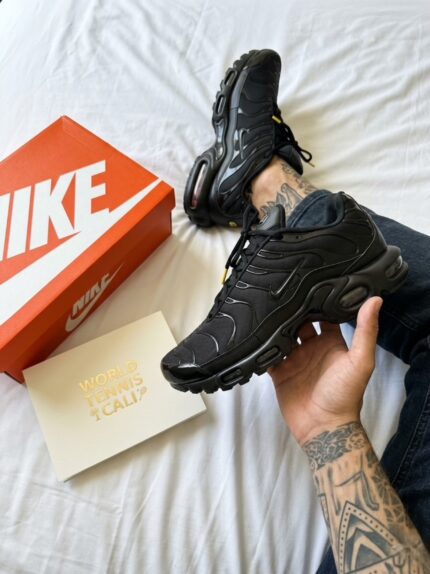 Nike TN Negra