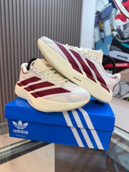Adizero línea vino tinto